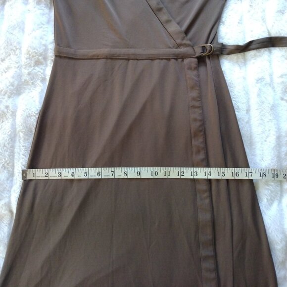 Lapis small brown wrap dress - Picture 8 of 11